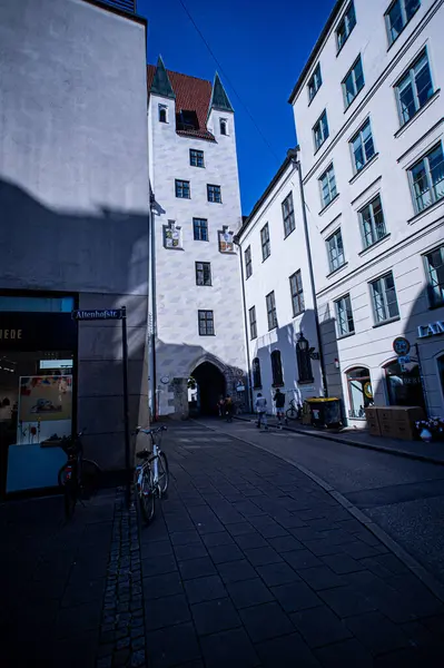 Akşamları eski kasabanın manzarası