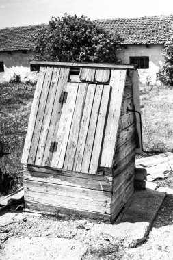 Tahta iyi, siyah ve beyaz