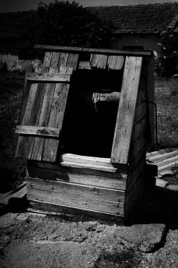 Parktaki ahşap bank.