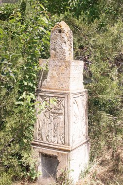 Yazın Kudüs şehrinin antik mezarlığı.