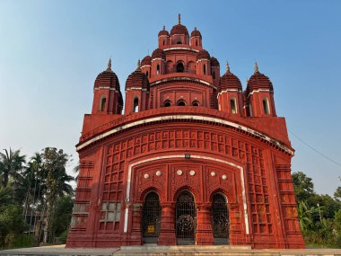 En güzel manzaranın bulunduğu şehrin kızıl tapınağı.