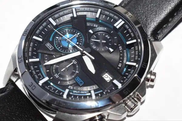  Bir Erkekler Kronograf Saat Yüzünün Yakın Çekimi