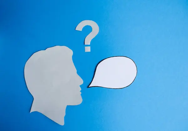 Boş Konuşma Baloncuğu ve Soru İşaretli İnsan Başı Silueti