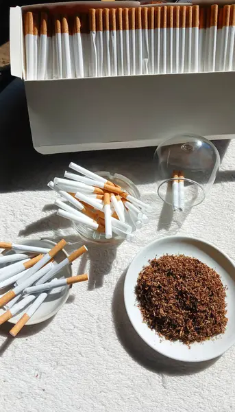 Sigara ve Sigara İçmek İçin Gevşek Tütün