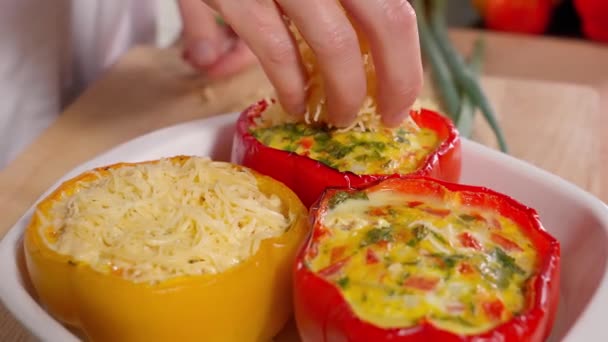 Cut Ready Stuffed Red Pepper Mixture Eggs Vegetables Paprika Vegetables — Stock Video