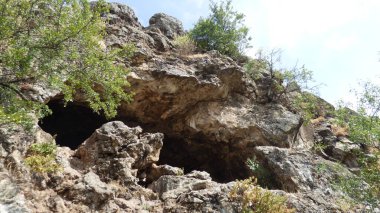 İsrail 'in kuzeyindeki Akdeniz şehrinin mağarası.