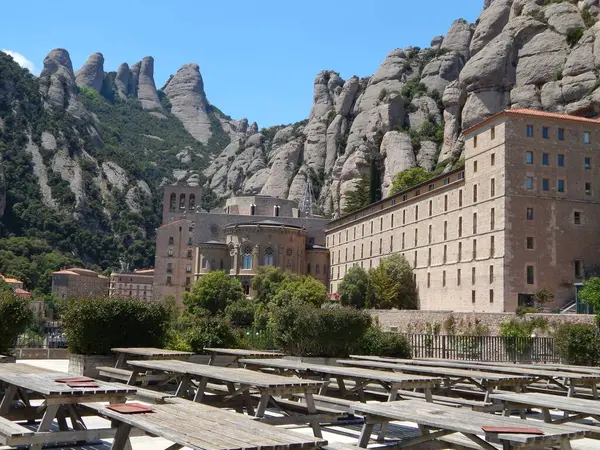 İspanya. Montserrat gezisi. Turizm, seyahat.