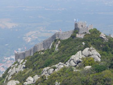 Eski şatonun güzel manzarası.