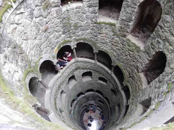 Eski taş duvar Sinra Portekiz