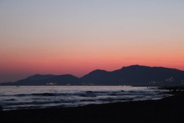 Yaz Denizi 'nde Gün Batımı. Yüksek kalite fotoğraf