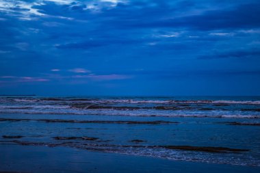 Denizde güzel gün batımı