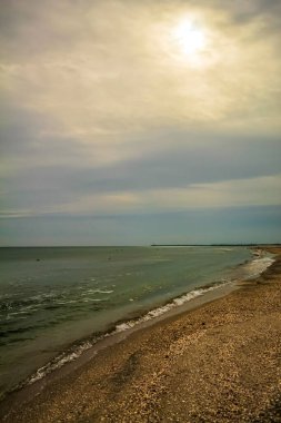 Sahilde gün batımı