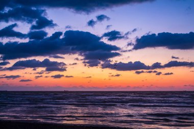 Karadeniz 'de gün batımı.