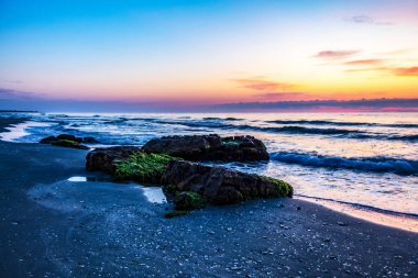 Sunrise beach üzerinde