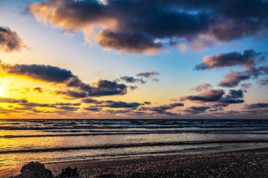 Akdeniz 'de gün batımı