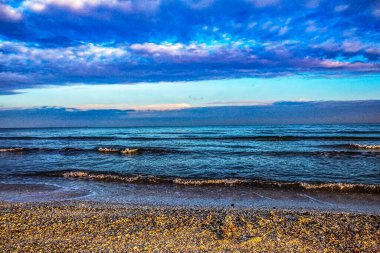 Karadeniz 'de güzel bir gün batımı.
