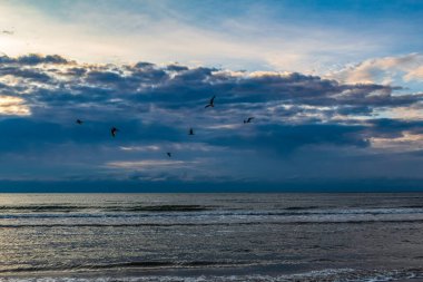 Denizde gün batımı