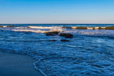 Karadeniz'de dalgalar