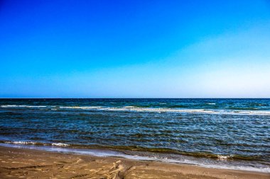 Bulutlu deniz ve gökyüzü