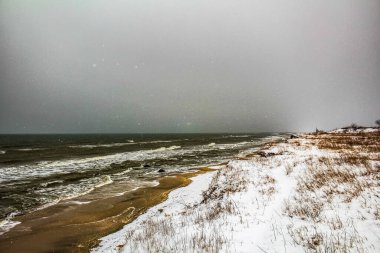 Kış manzarası. Nehir.