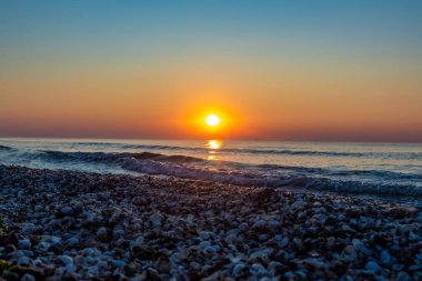 Denizde gün batımı