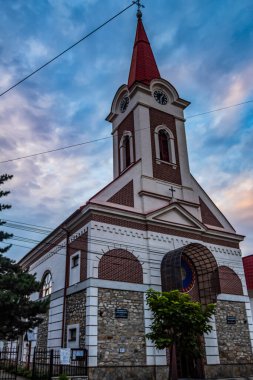 Kutsal Haç 'ın hanımefendisinin Katolik kilisesi, Bakire Meryem' in Katolik kilisesi.,