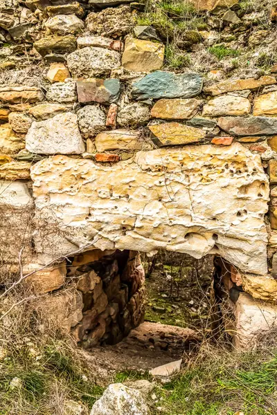 Kudüs, İsrail 'deki eski taş ev duvarı.