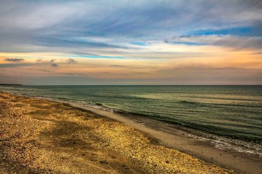 Denizde güzel gün batımı