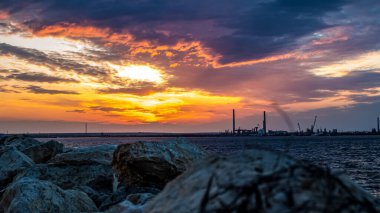 Giulia, İtalya 'daki este venezia şehrinde gün batımı. yüksek kaliteli fotoğraf
