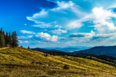 Karpat Dağları 'nın güzel manzarası