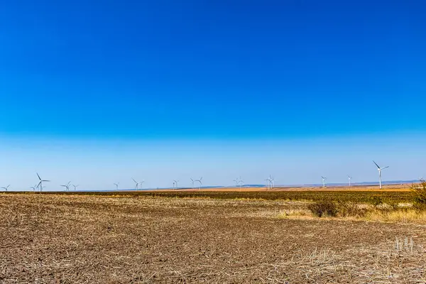 Yel değirmenleri ve rüzgar türbinleri