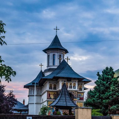 Kutsal Üçlü Kilise 'nin kutsal ruhu.