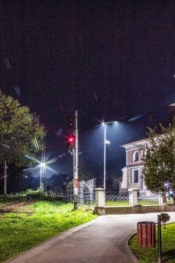 İsrail eyaletinin başkentinin gece manzarası.