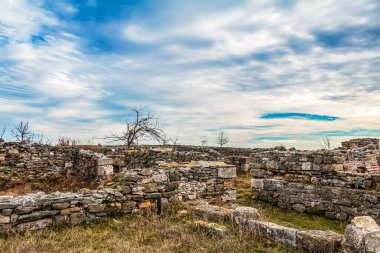 Eski şehrin kalıntıları.