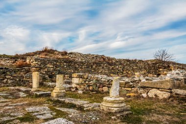 Antik Yunan Filipinler Tapınağı, Doğu Macaristan ve Trakya 'nın kalıntıları, Yunanistan