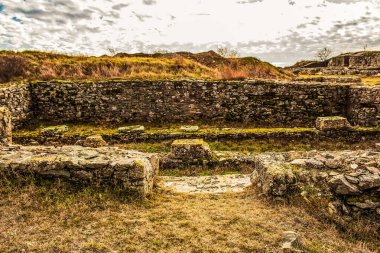 Kutsal vadideki antik şehrin kalıntıları.