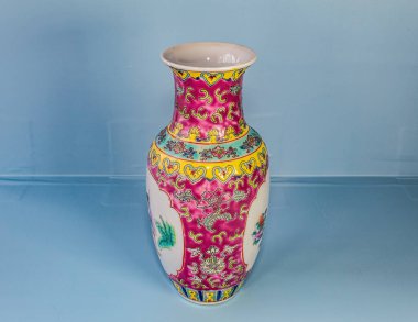 Çin geleneksel seramik vazosu