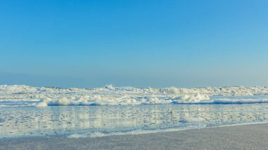 Deniz manzarası çok güzel.