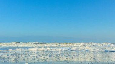 Deniz manzarası çok güzel. Doğa