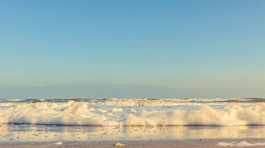 Güzel deniz manzarası ve okyanus.