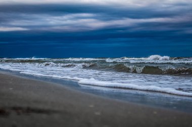 Baltık Denizi üzerinde fırtına bulutları