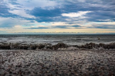 Baltık Denizi Sahili Gün doğumunda