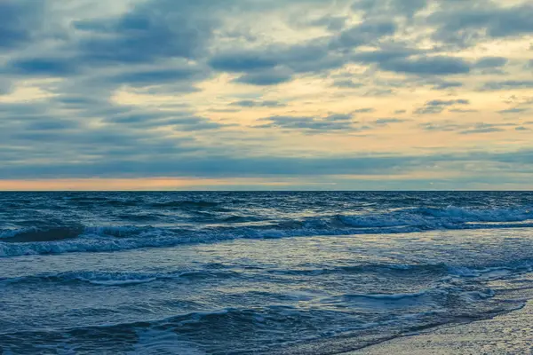 Baltık Denizi 'nde gün batımı