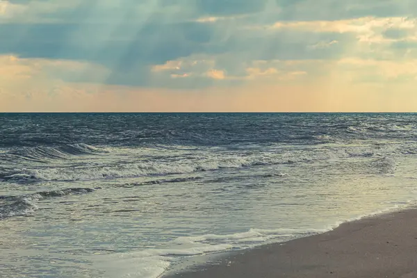 Denizde güzel gün batımı