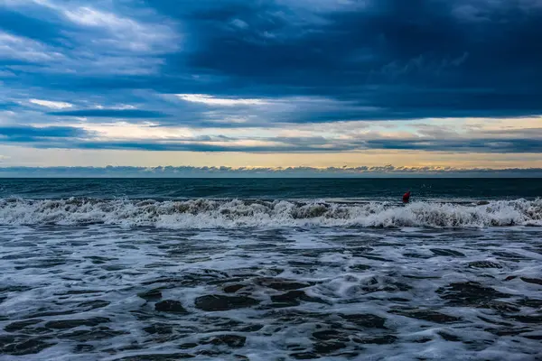 İsrail 'in kuzeyindeki Akdeniz üzerinde gün batımı