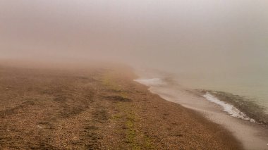 Güzel sonbahar manzarası, tepeden manzara.