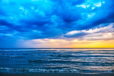 Baltık Denizi 'nde güzel bir gün batımı