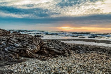 Akdeniz 'de gün batımı.