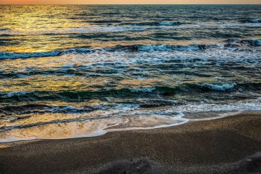 İspanya 'da Akdeniz üzerinde gün batımı