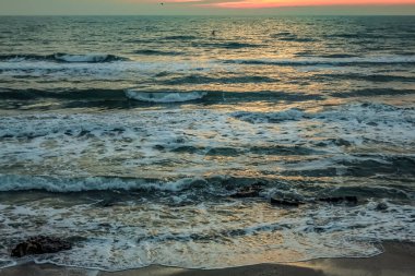 Akdeniz üzerinde güzel gün batımı